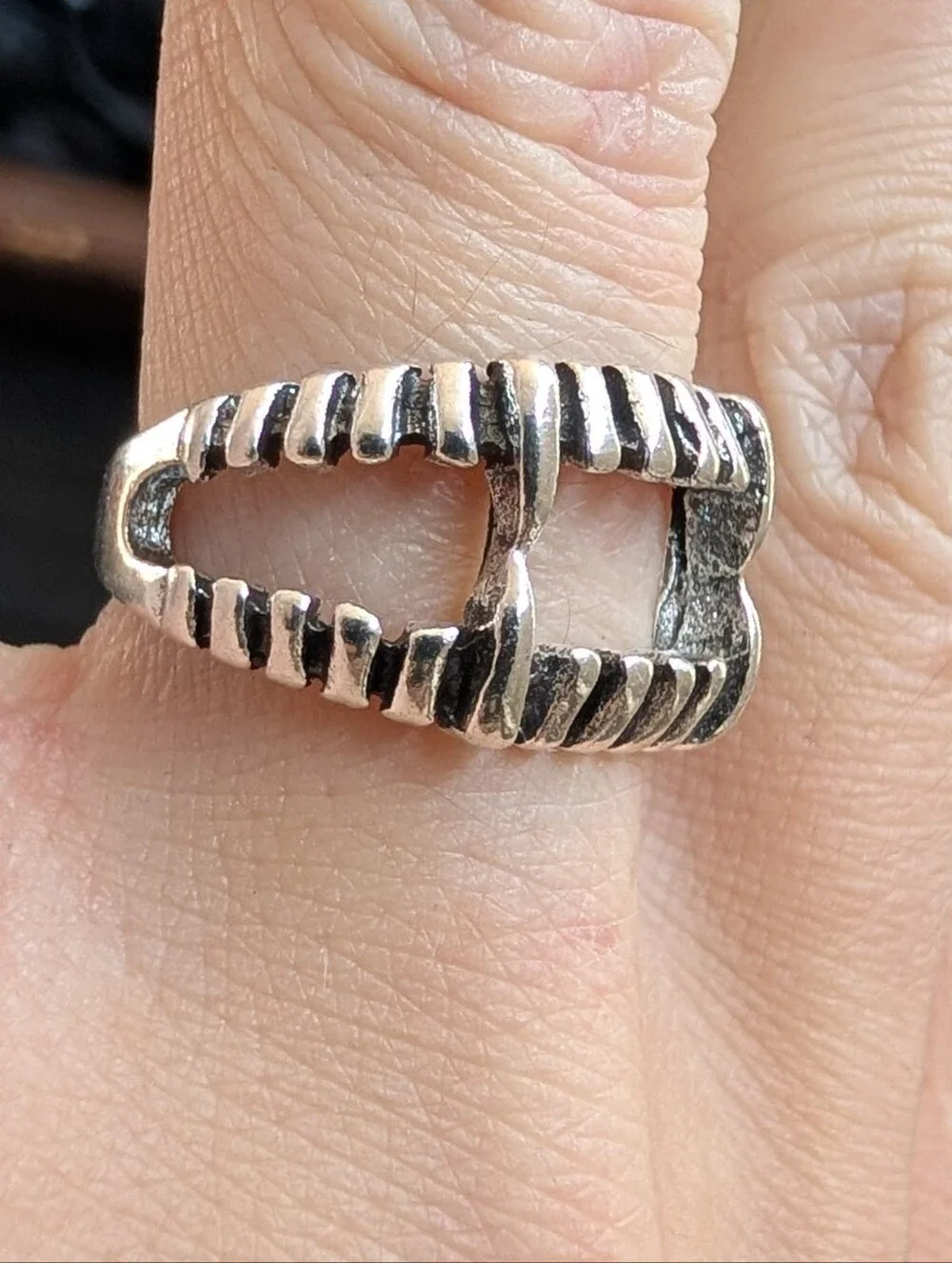 NWT Goth Punk Silver Vampire Teeth Ring Size 7 Unisex